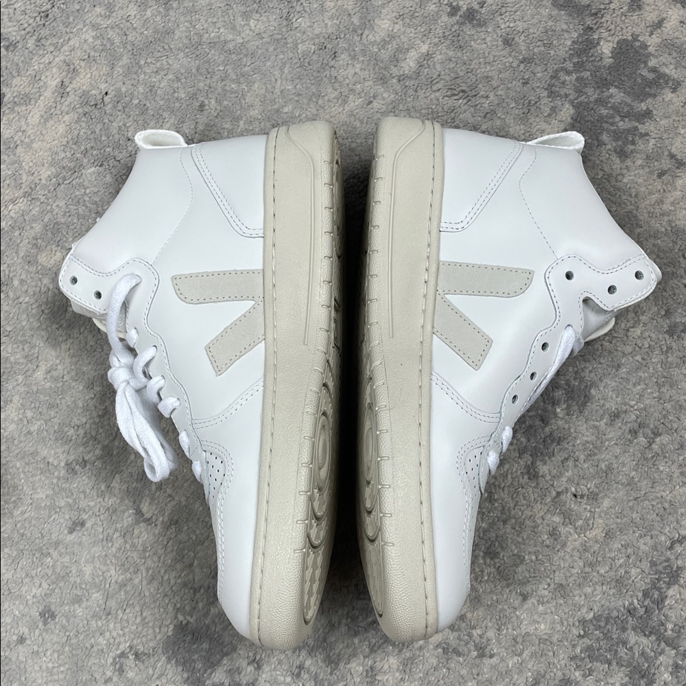 NIB Veja V 15 White Leather High Top Sneakers Womens Sz 8 - Picture 12 of 14
